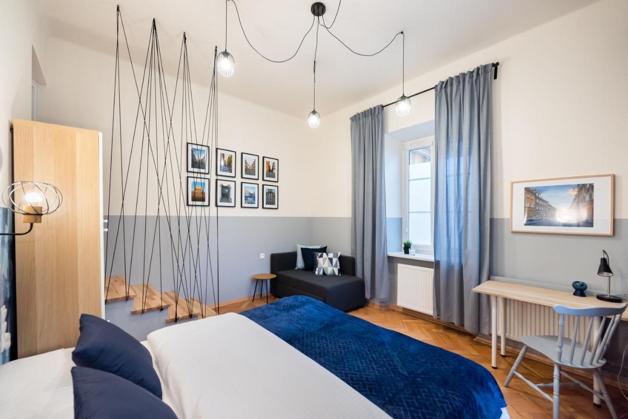Old Town Eclectic Apartment For 6 People Варшава Экстерьер фото
