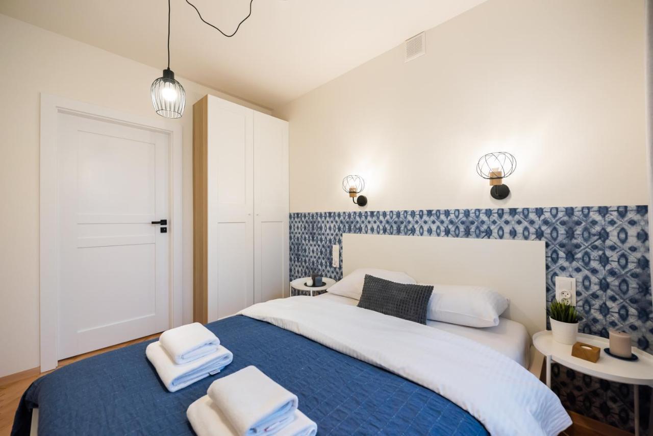 Old Town Eclectic Apartment For 6 People Варшава Экстерьер фото